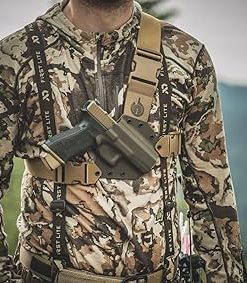 Kenai Chest Holster for a Sig P320 X-Ten, Right Hand, Mas/Grey-Coyote Tan